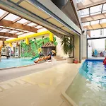 Sandra & Aquapark 3*