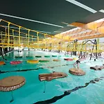Sandra & Aquapark منتجع بوغورزيلكا