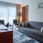 Sandra & Aquapark بوغورزيلكا
