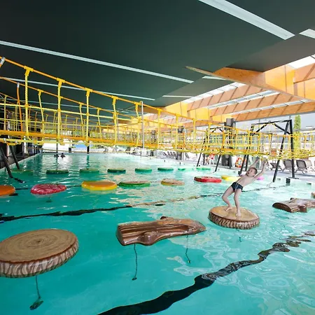 Sandra & Aquapark Üdülőközpont Pogorzelica
