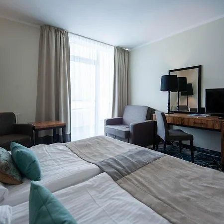 Sandra & Aquapark 3*