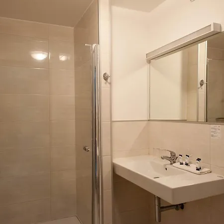 Sandra & Aquapark Resort