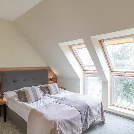 Sandra & Aquapark 3*