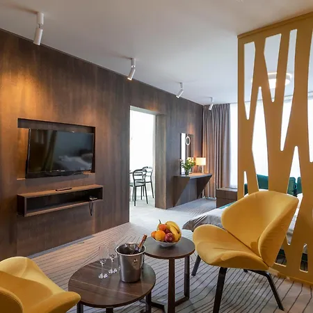 Sandra & Aquapark 3*