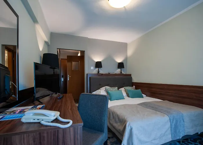 Sandra & Aquapark 3*