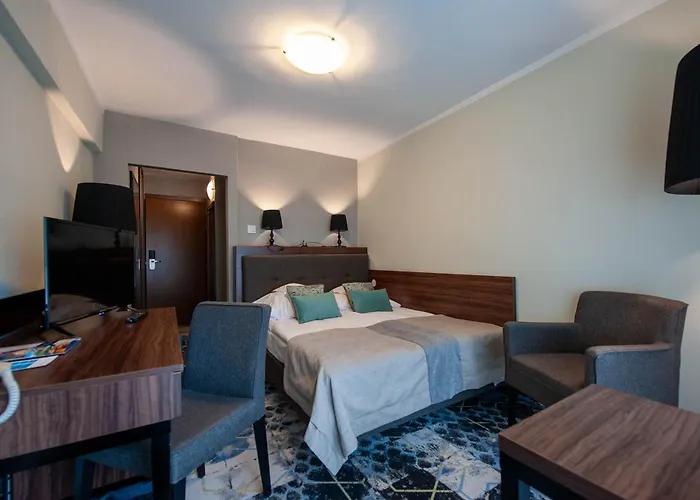 Sandra & Aquapark Resort