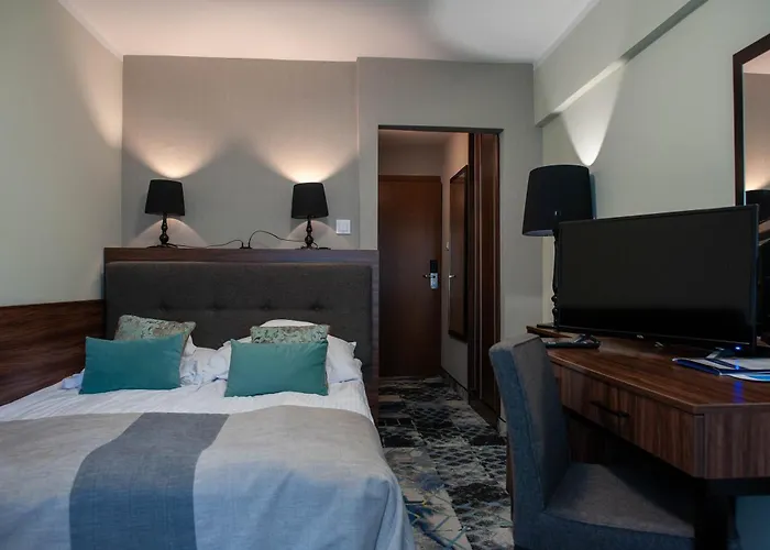 Sandra & Aquapark Resort 3*