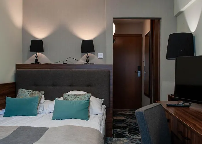 Sandra & Aquapark Resort