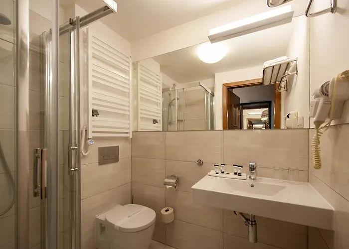 Sandra & Aquapark Resort 3*